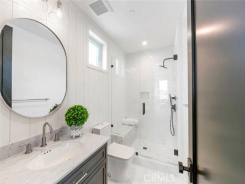 307  14th   Street, Huntington Beach, CA