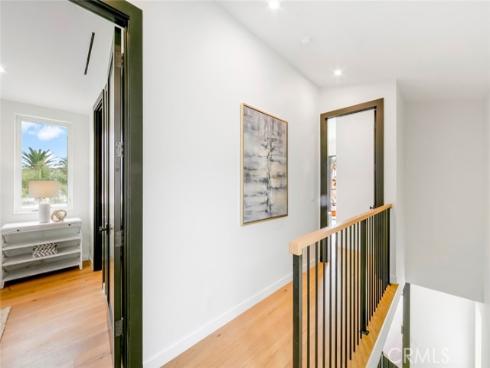 307  14th   Street, Huntington Beach, CA