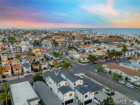307  14th   Street, Huntington Beach, CA