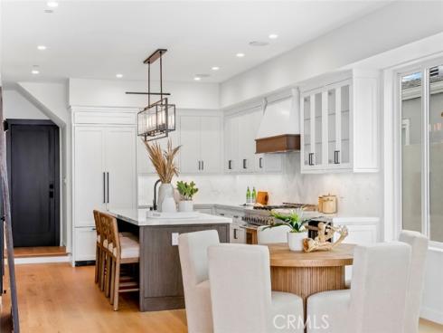 307  14th   Street, Huntington Beach, CA