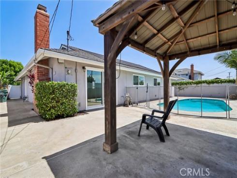 10362 Christmas Drive, Huntington Beach, CA