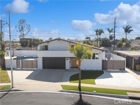 17451 Avalon , Huntington Beach, CA