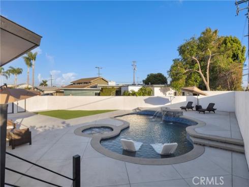17451 Avalon , Huntington Beach, CA