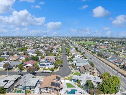 17451 Avalon , Huntington Beach, CA