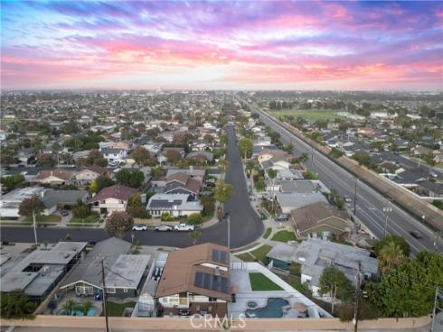 17451 Avalon , Huntington Beach, CA