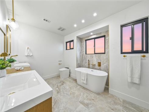 10321 Kamuela Drive, Huntington Beach, CA