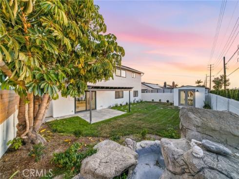 10321 Kamuela Drive, Huntington Beach, CA