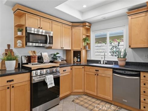 21061 Miramar Ln , Huntington Beach, CA