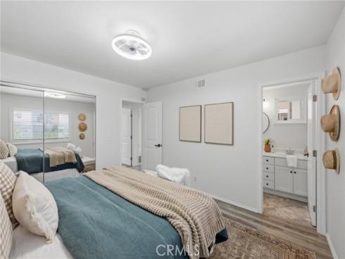 21061 Miramar Ln , Huntington Beach, CA