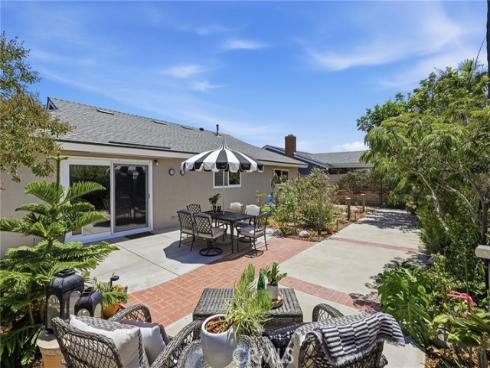 21061 Miramar Ln , Huntington Beach, CA