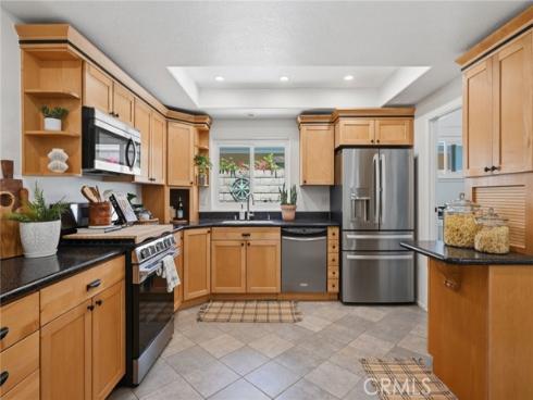 21061 Miramar Ln , Huntington Beach, CA