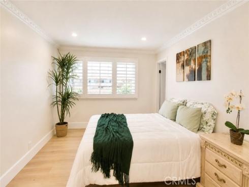 9341 Power , Huntington Beach, CA