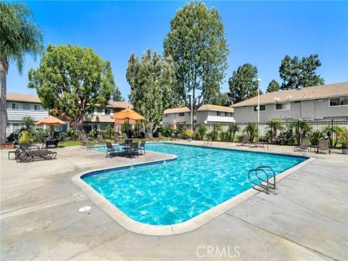 9562 Cornwall , Huntington Beach, CA