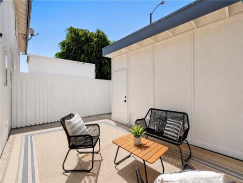9562  Cornwall  , Huntington Beach, CA
