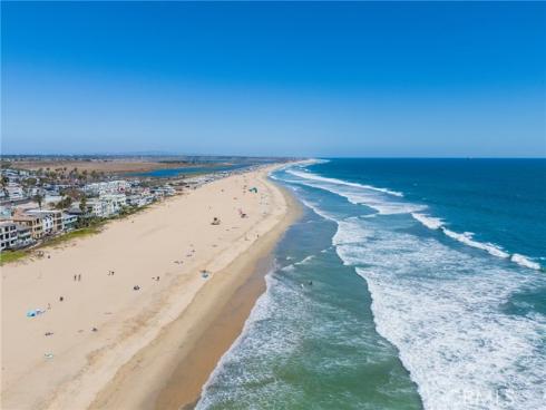 16895 Airport 107 , Huntington Beach, CA
