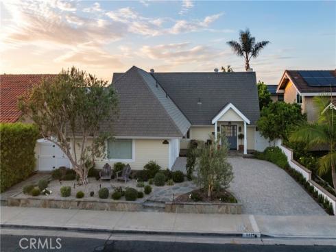 9601 Dumbreck Drive, Huntington Beach, CA