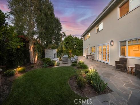 9601 Dumbreck Drive, Huntington Beach, CA
