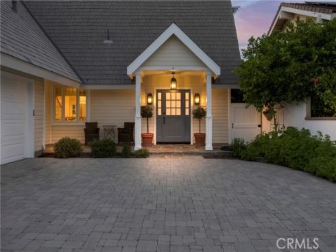 9601 Dumbreck Drive, Huntington Beach, CA