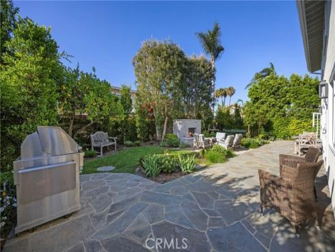 9601 Dumbreck Drive, Huntington Beach, CA