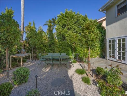 9601 Dumbreck Drive, Huntington Beach, CA