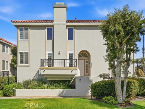 6051  Broadstone Circle  , Huntington Beach, CA