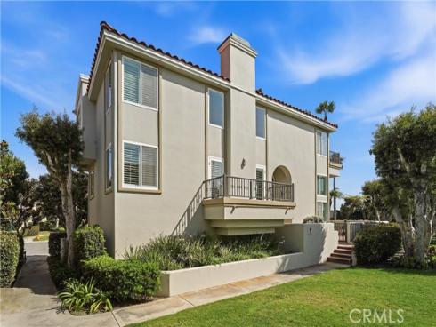 6051  Broadstone Circle  , Huntington Beach, CA