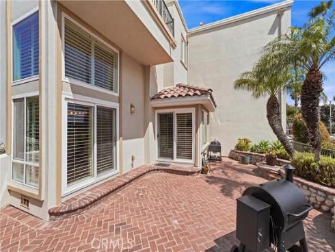 6051  Broadstone Circle  , Huntington Beach, CA