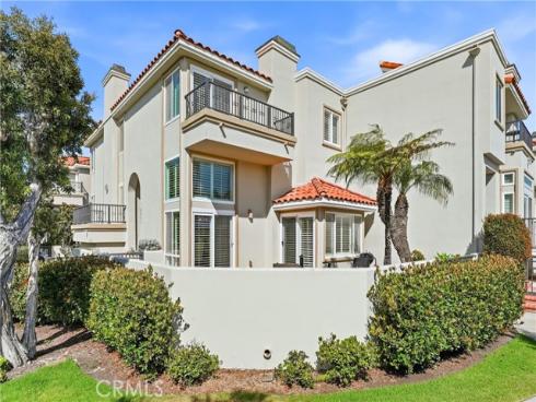 6051  Broadstone Circle  , Huntington Beach, CA