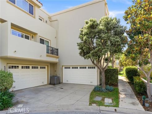 6051  Broadstone Circle  , Huntington Beach, CA