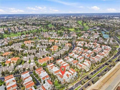 6051  Broadstone Circle  , Huntington Beach, CA