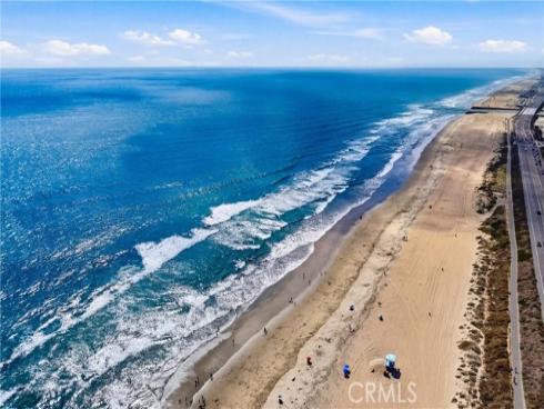 6051  Broadstone Circle  , Huntington Beach, CA
