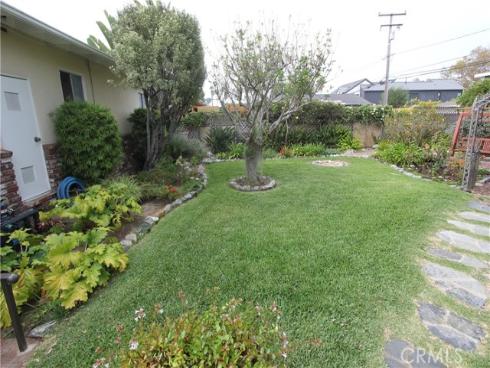 1729  Lake  , Huntington Beach, CA