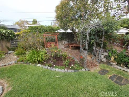 1729  Lake  , Huntington Beach, CA