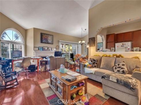 7402 Yellowtail 201 Drive, Huntington Beach, CA