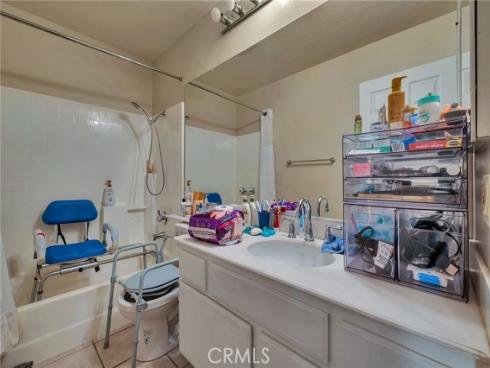 7402 Yellowtail 201 Drive, Huntington Beach, CA