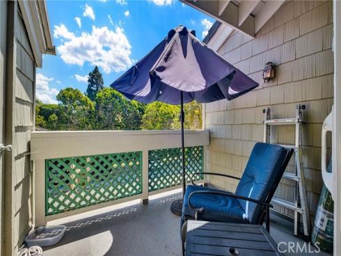 7402 Yellowtail 201 Drive, Huntington Beach, CA