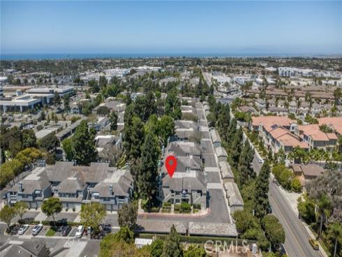 7402 Yellowtail 201 Drive, Huntington Beach, CA