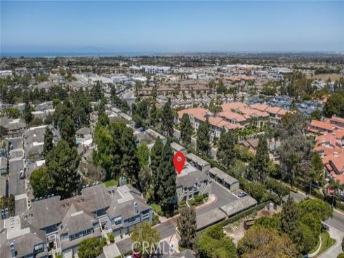 7402 Yellowtail 201 Drive, Huntington Beach, CA