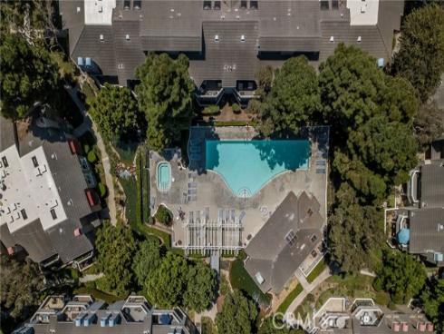 7402 Yellowtail 201 Drive, Huntington Beach, CA