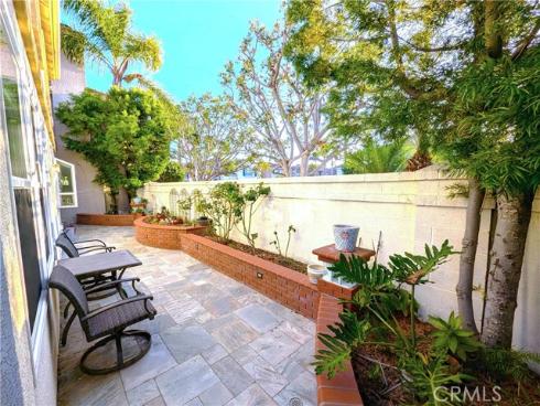 8204  Constantine   Drive, Huntington Beach, CA