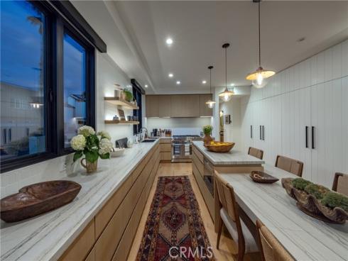 122 22nd Street, Huntington Beach, CA