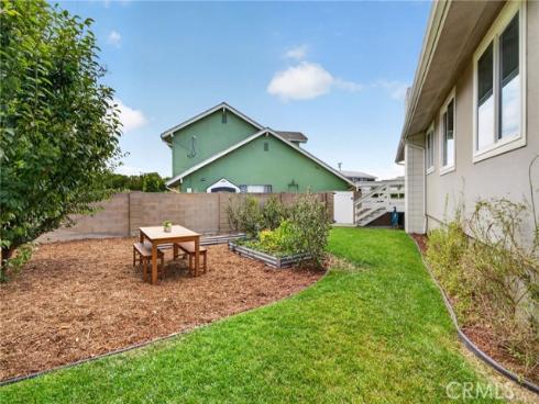 17361 Alta Vista , Huntington Beach, CA