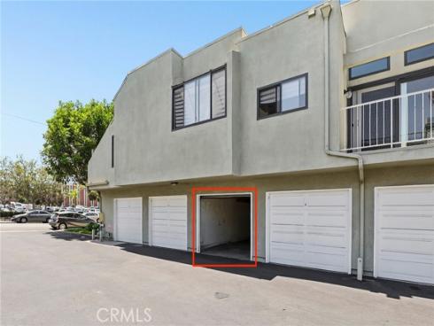 17722 Sergio Circle 102 , Huntington Beach, CA
