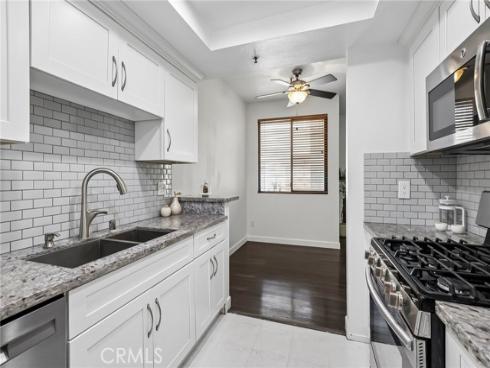 17722 Sergio Circle 102 , Huntington Beach, CA