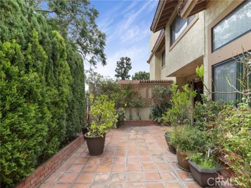 8402  Sunbeam Cir  , Huntington Beach, CA