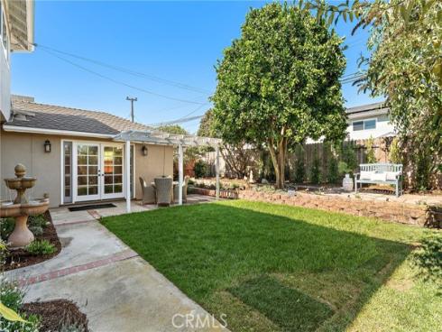 21612 Polynesian Lane, Huntington Beach, CA