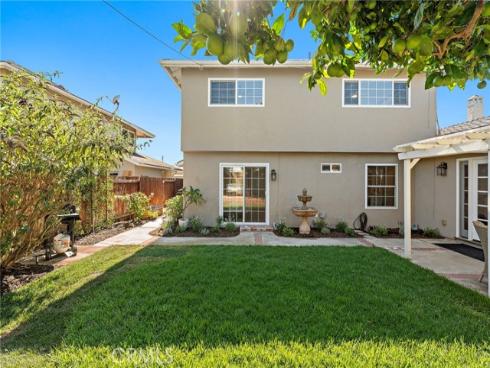 21612 Polynesian Lane, Huntington Beach, CA