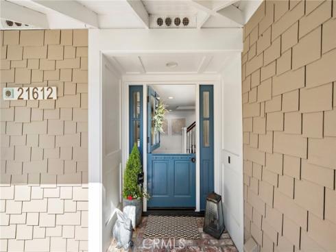 21612 Polynesian Lane, Huntington Beach, CA