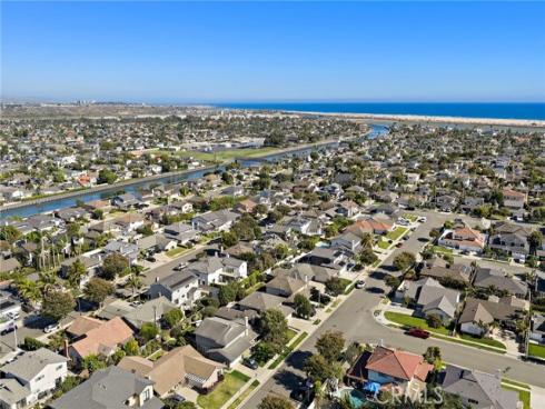 21612 Polynesian Lane, Huntington Beach, CA