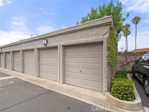 4802 Tiara 204 , Huntington Beach, CA